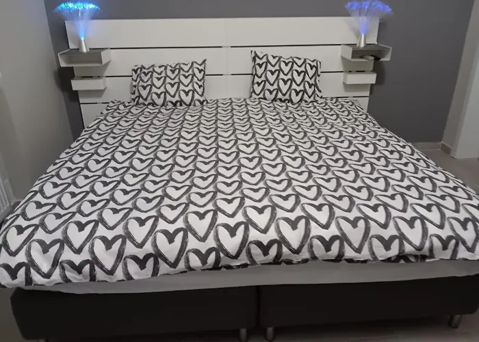 Dulce Luna Bed & Breakfast Boekarest